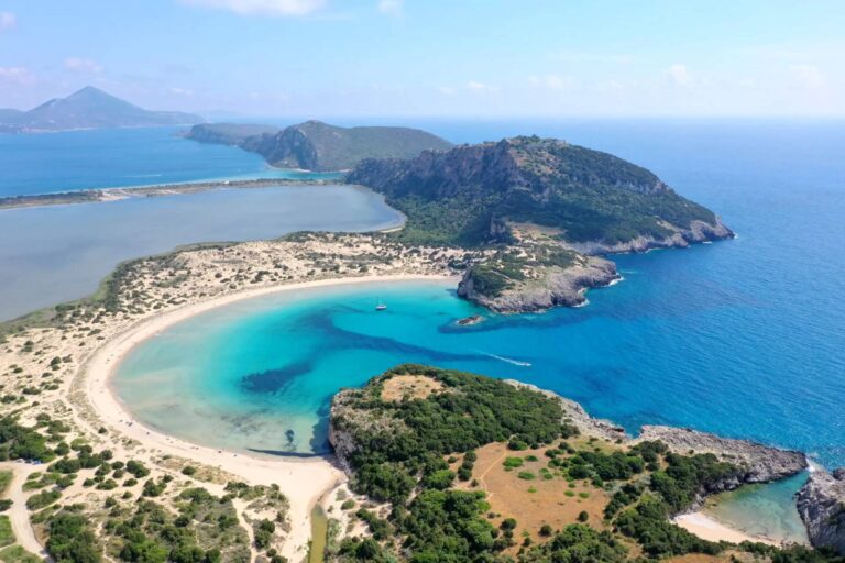 Hiking to Paleokastro