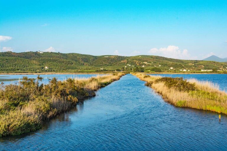 Γιάλοβα: Πώς να Απολαύσεις τη Μεσσηνία Χωρίς να Ξοδέψεις Μια Περιουσία